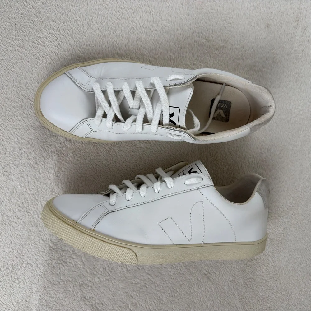 Veja Esplar White Leather Low Top Sneakers Grey Suede Heel Tab Womens 9 EUR 40